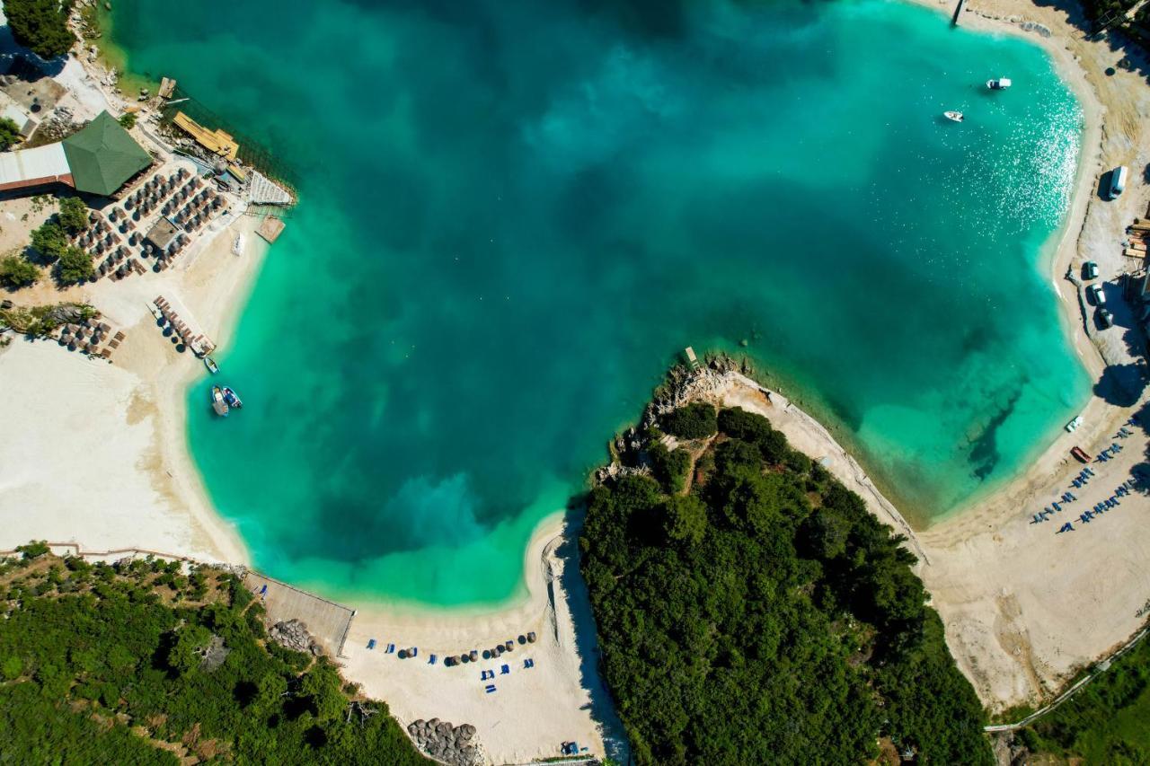 Hotel Two Mermaids Ksamil Eksteriør billede