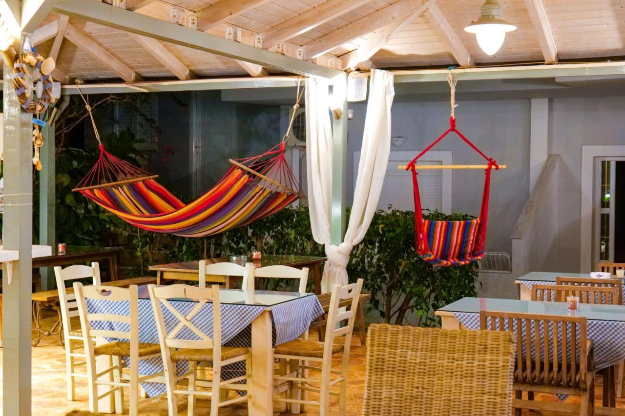 Hotel Two Mermaids Ksamil Eksteriør billede
