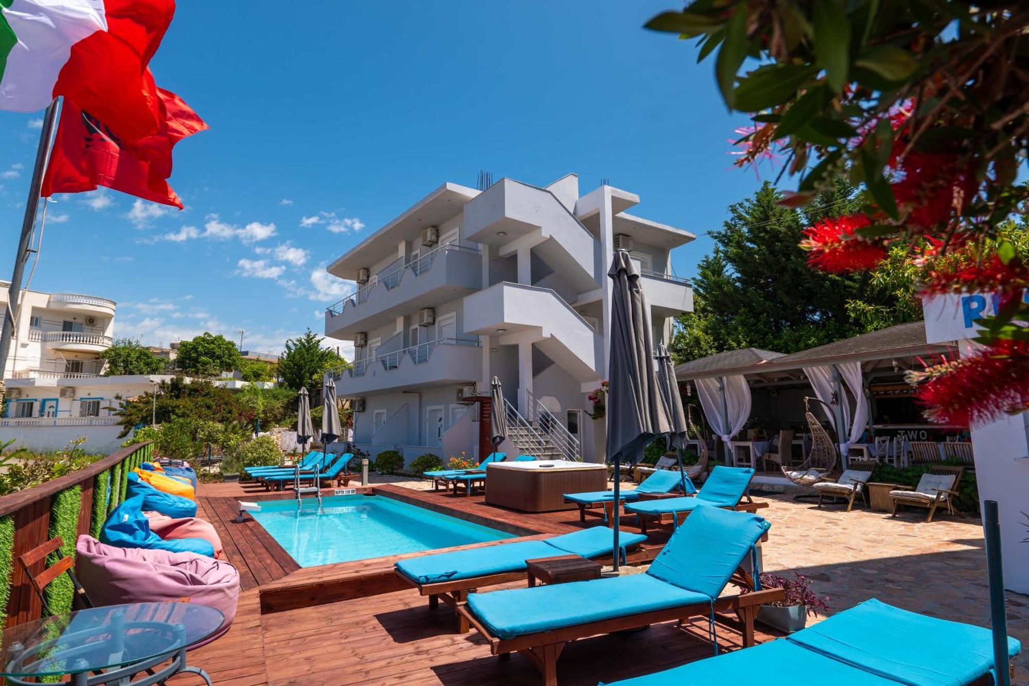 Hotel Two Mermaids Ksamil Eksteriør billede