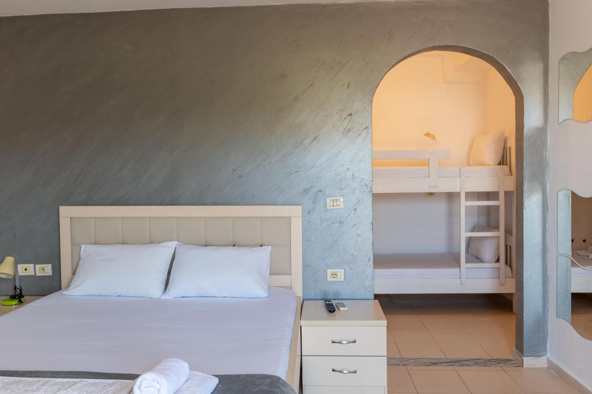 Hotel Two Mermaids Ksamil Eksteriør billede