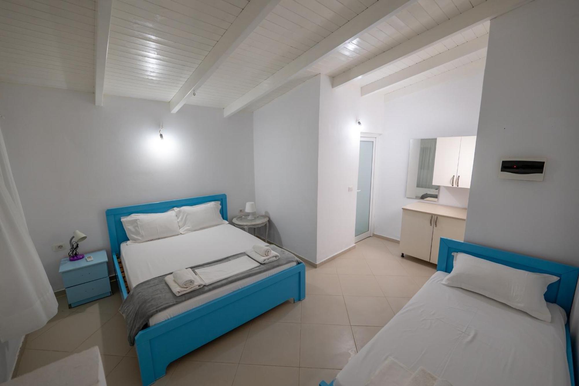 Hotel Two Mermaids Ksamil Eksteriør billede